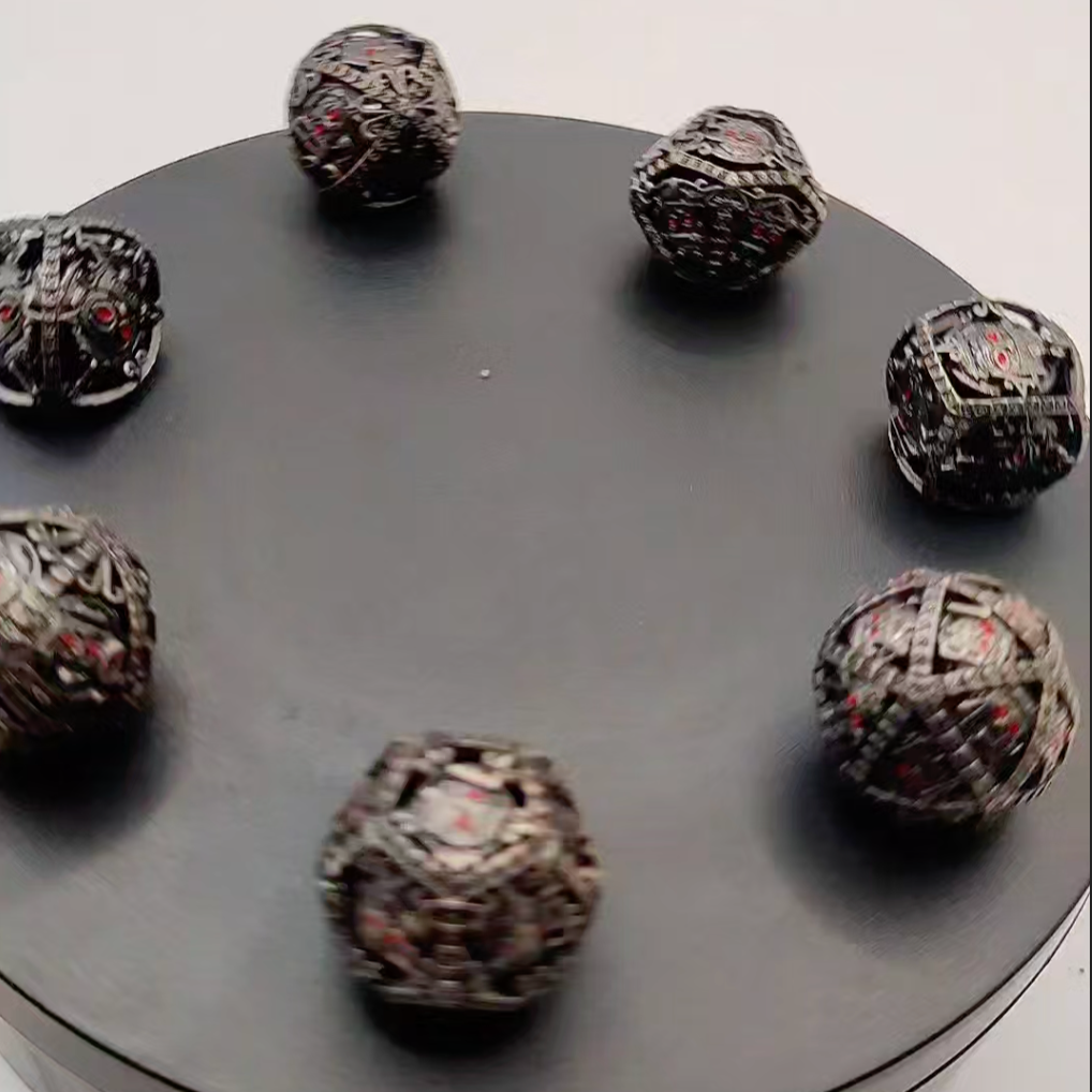 Aztec Hollow Metal Dice Set – Embrace the Power of the Ancients!