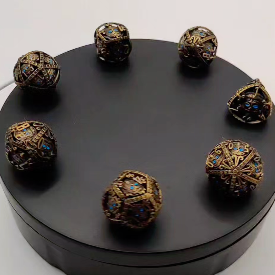 Aztec Hollow Metal Dice Set – Embrace the Power of the Ancients!