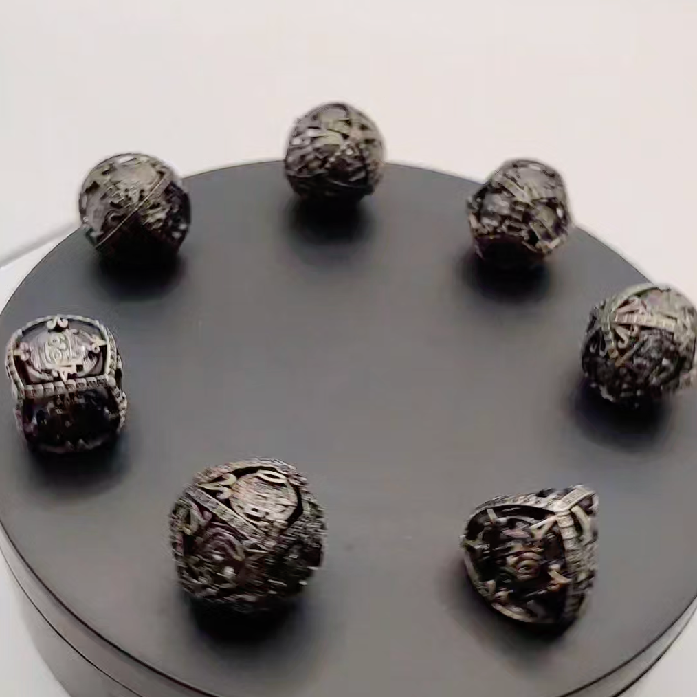 Aztec Hollow Metal Dice Set – Embrace the Power of the Ancients!
